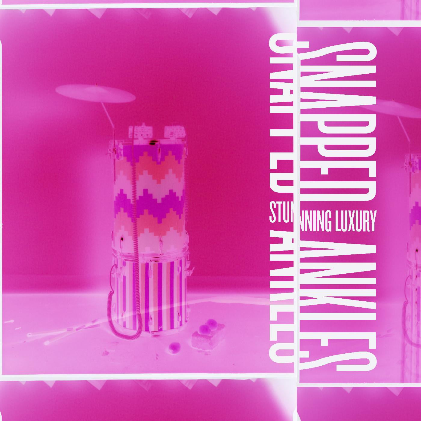 Snapped Ankles - Stunning Luxury (CD) |-