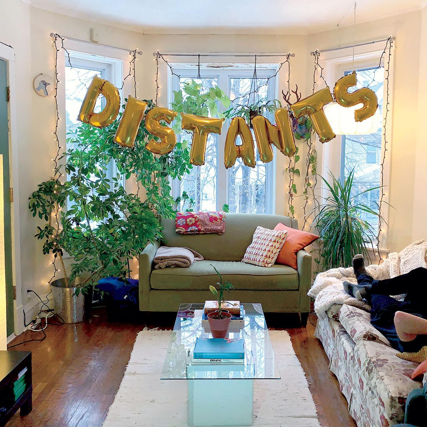 Distants - ii (Vinyl) |-