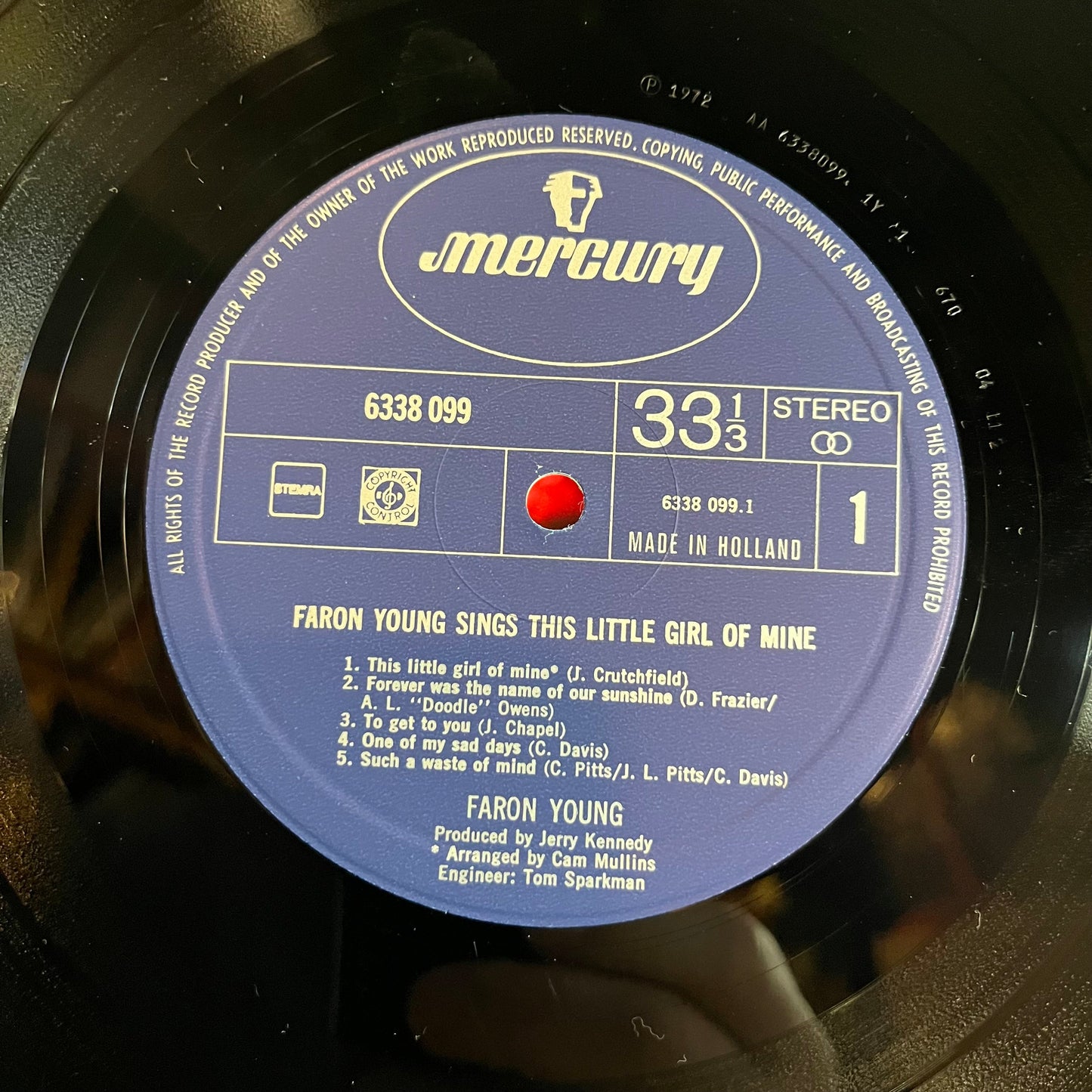 Faron Young - Faron Young Sings This Little Girl Of Mine (HOLLAND VINYL) | Near Mint (NM) Near Mint (NM)-
