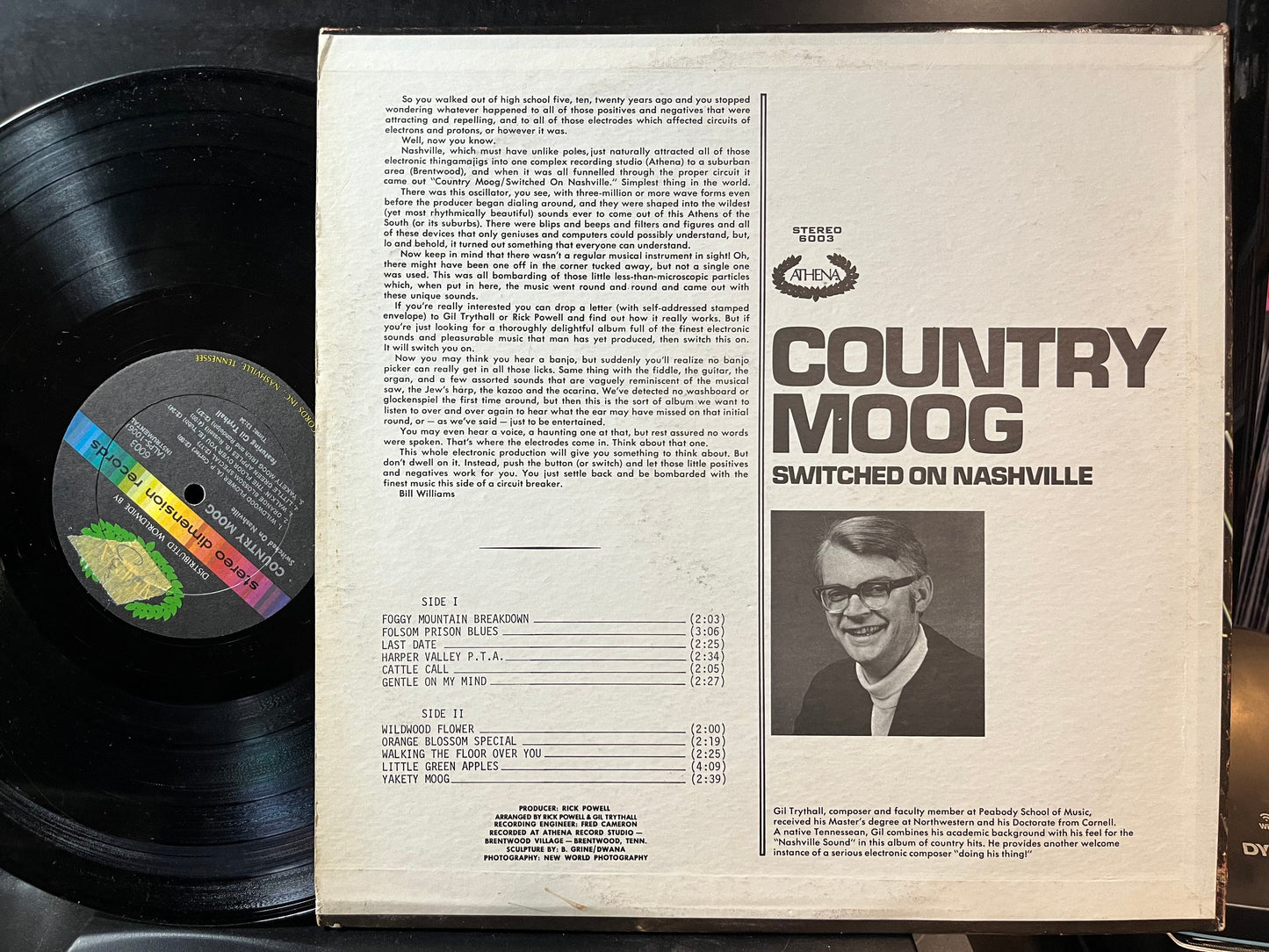 Gil Trythall - Switched On Nashville (Country Moog) (VINYL LP) | Near Mint- (NM-) Excellent+ (EX+)-