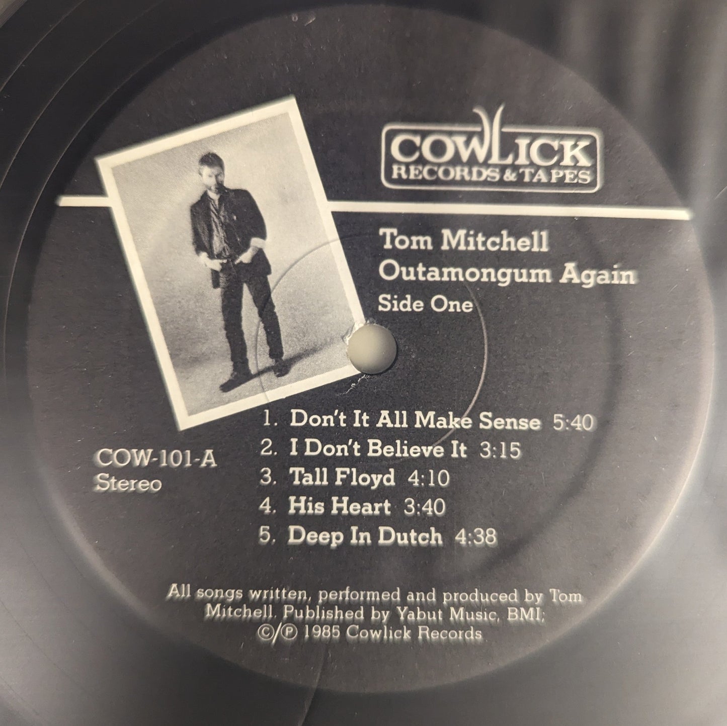 Tom Mitchell (4) - Outamongum Again *SIGNED* | Near Mint (NM) Near Mint (NM)-