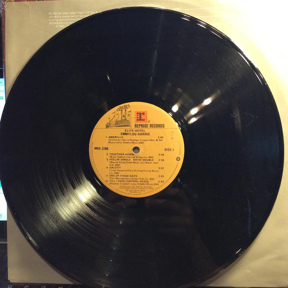 Emmylou Harris - Elite Hotel (VINYL) | Near Mint (NM) Near Mint (NM)-