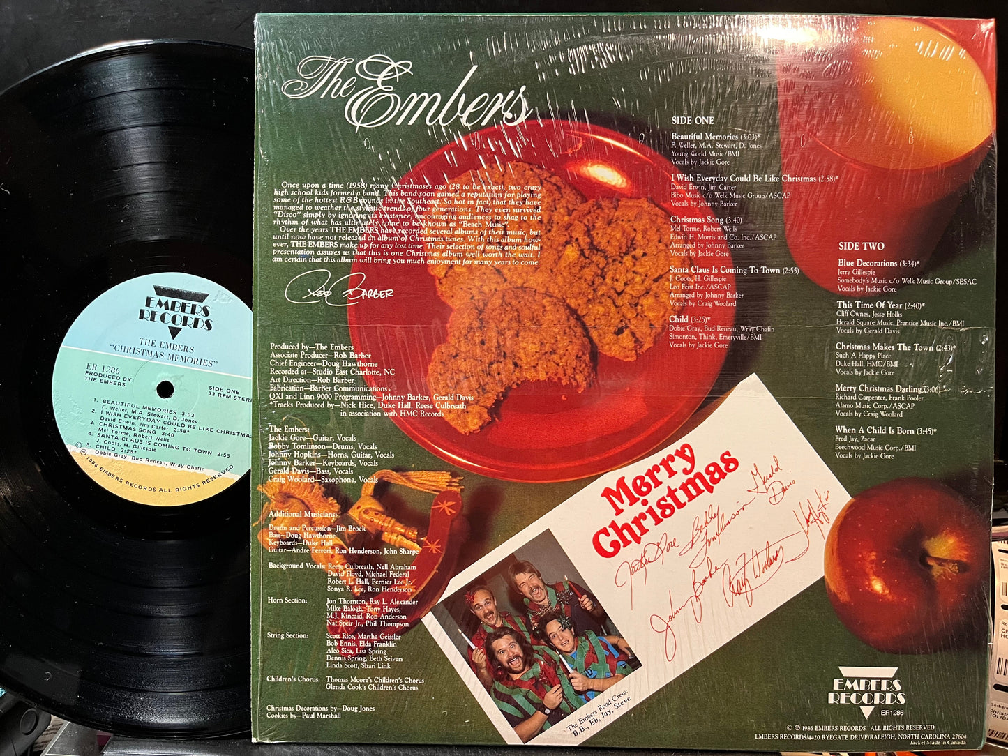 The Embers - Christmas Memories (VINYL) | Near Mint (NM or M-) Near Mint (NM)-
