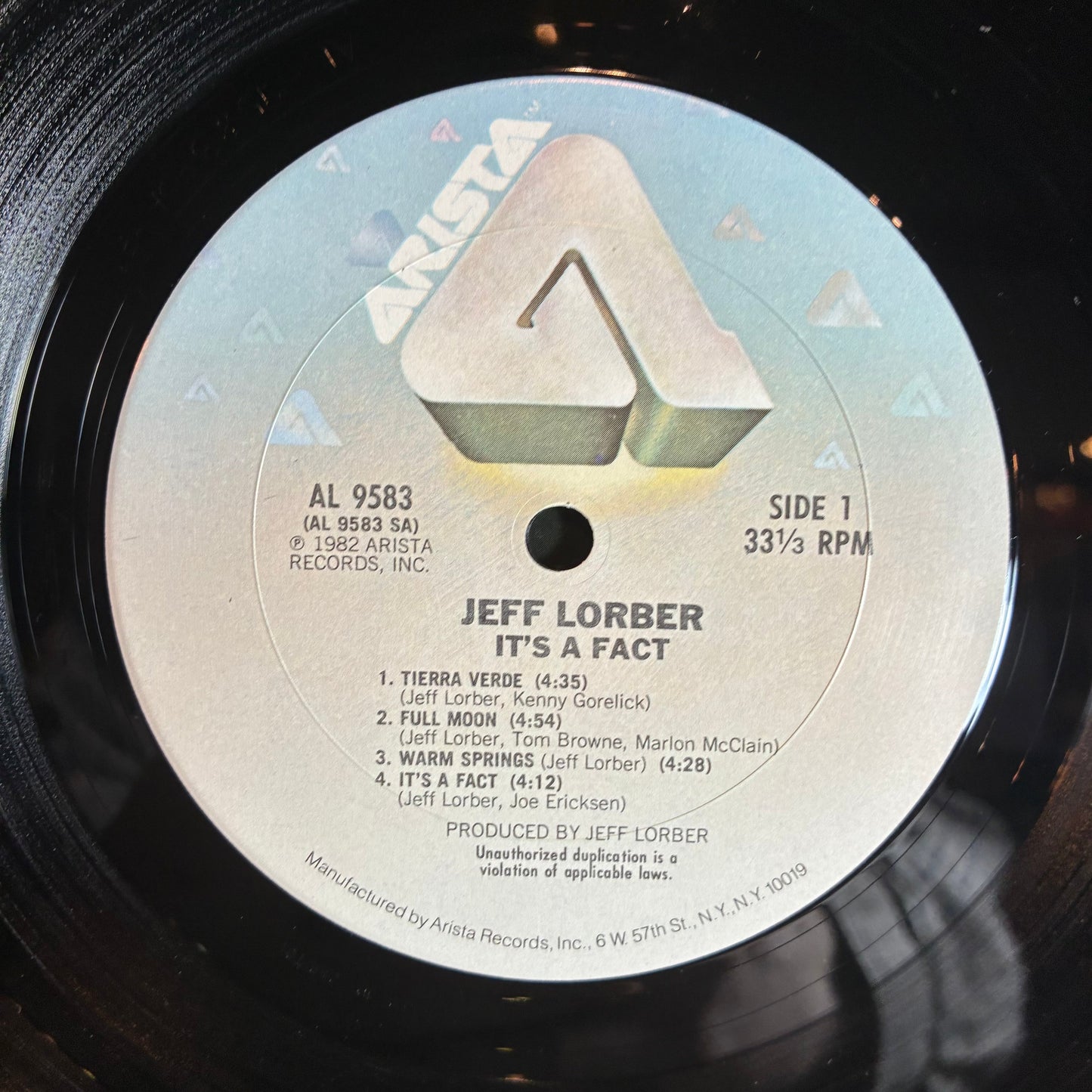 Jeff Lorber - It's A Fact (VINYL) | Excellent (EX) Excellent (EX)-
