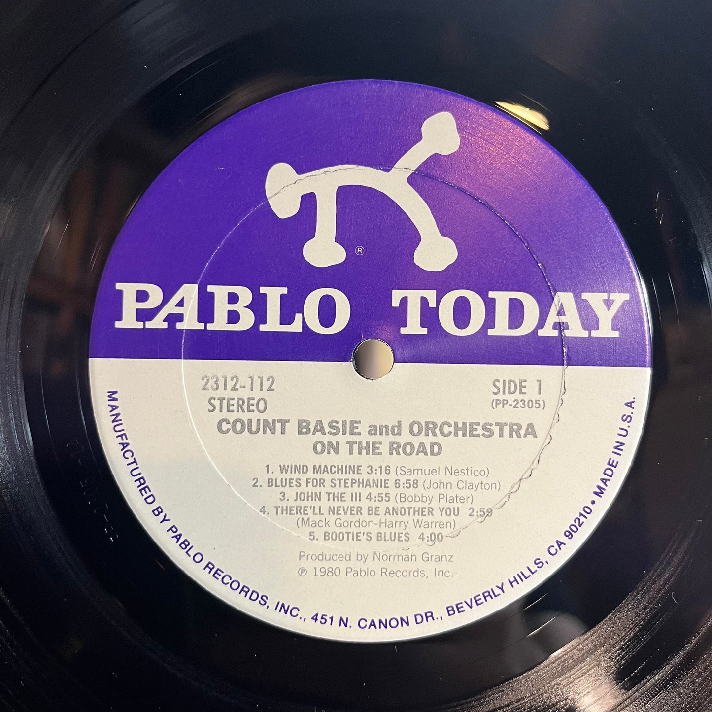 Count Basie Orchestra - On The Road (LP) | Near Mint (NM) Near Mint- (NM-)-
