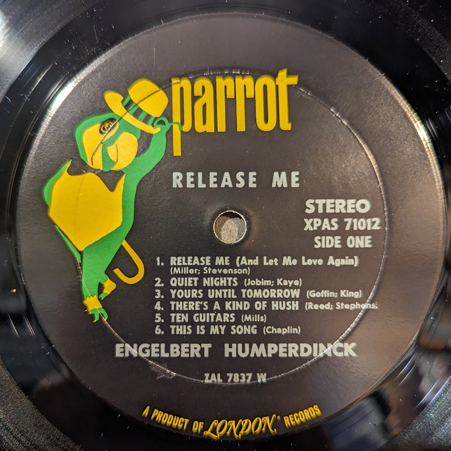 Engelbert Humperdinck - Release Me | Near Mint (NM) Near Mint (NM)--