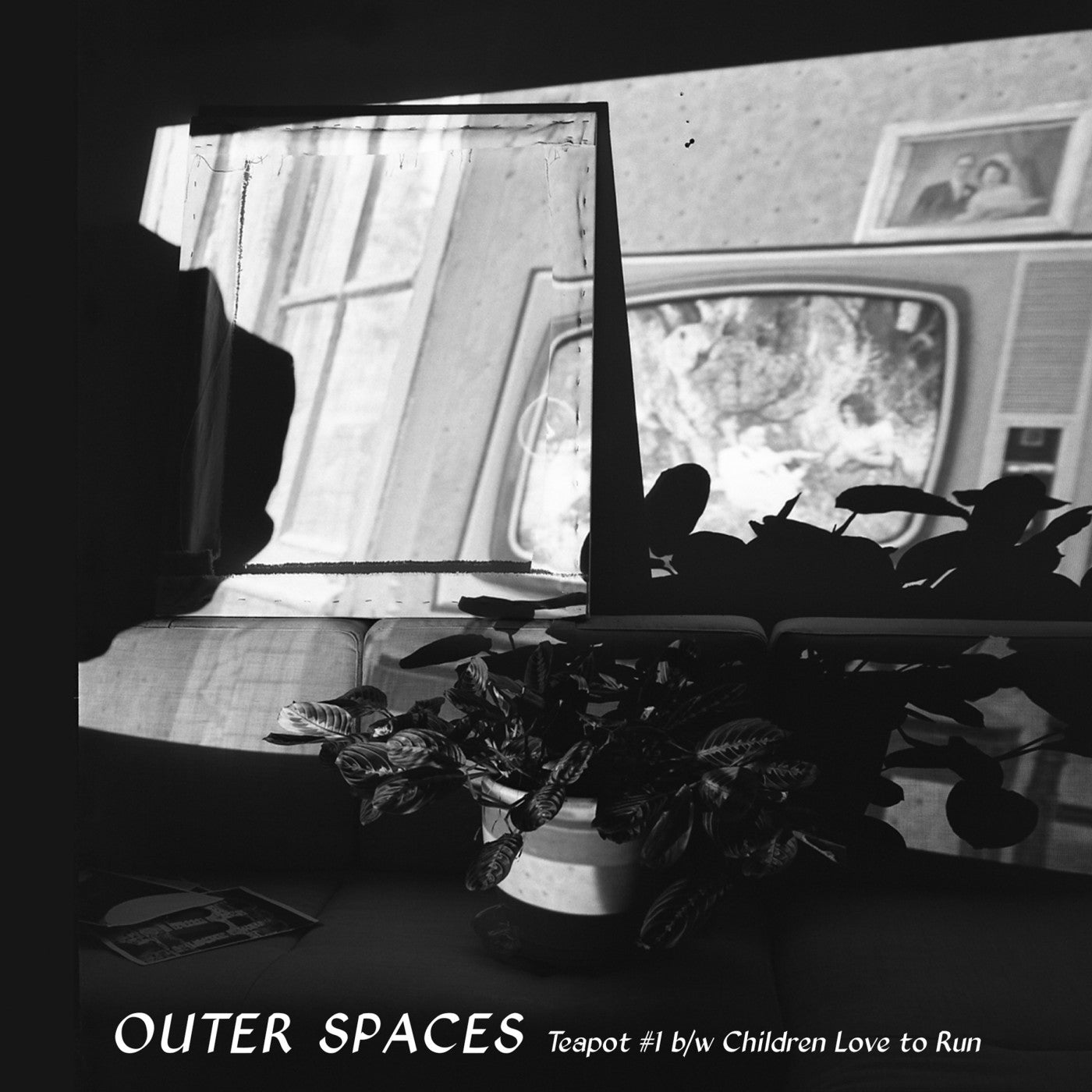 Outer Spaces - Teapot #1 b/w Children Love to Run |-