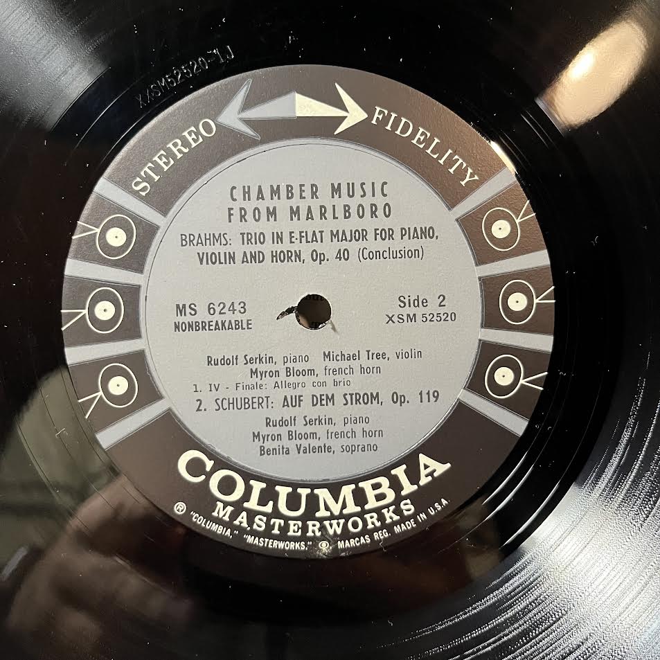 Johannes Brahms - Chamber Music From Marlboro: Horn Trio, Op. 40 / Auf Dem Strom, Op. 119 (VINYL) | Near Mint (NM or M-) Excellent+ (EX+)-