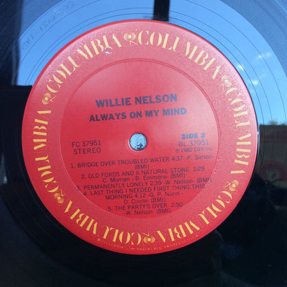 Willie Nelson - Always On My Mind (VINYL) | Near Mint (NM) Excellent (EX)-