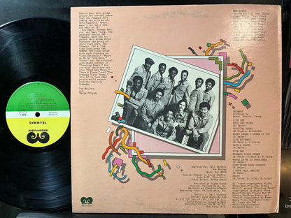 The Trammps - Trammps (VINYL LP Golden Fleece KZ 33163 1975) | Excellent (EX) Excellent (EX)-