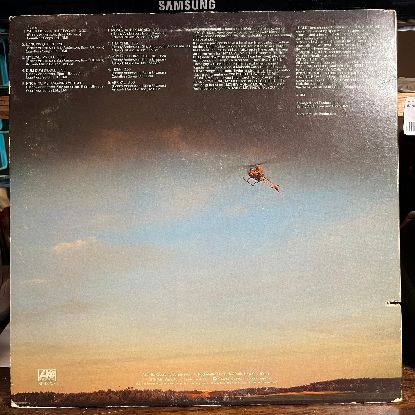 ABBA - Arrival (VINYL) | Near Mint- (NM-) Very Good Plus (VG+)-