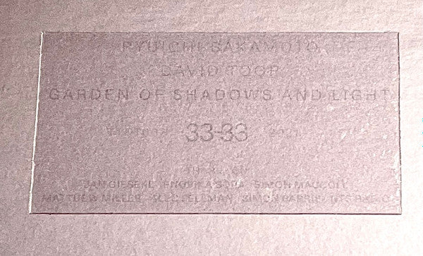 Garden Of Shadows And Light | Mint (M) Mint (M)-