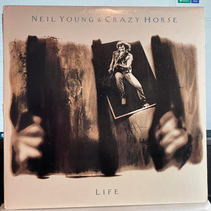 Neil Young - Life (VINYL) | Near Mint (NM) Excellent (EX)-