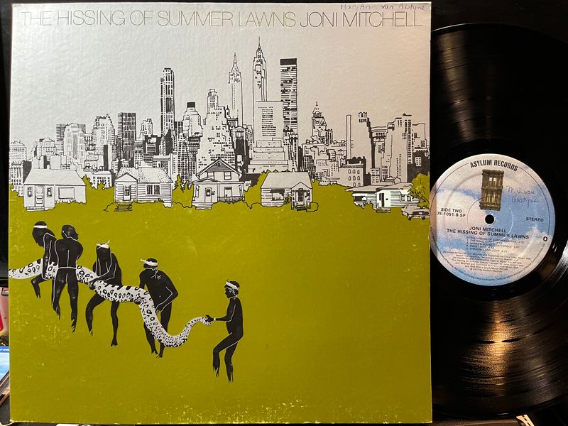 Joni Mitchell - The Hissing Of Summer Lawns (VINYL) | Near Mint (NM) Excellent (EX)-