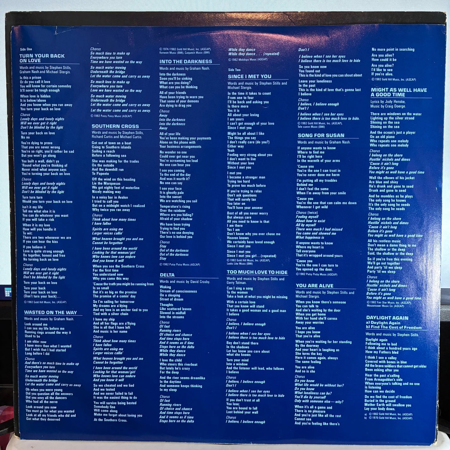 Crosby, Stills & Nash - Daylight Again (VINYL) | Very Good Plus (VG+)-