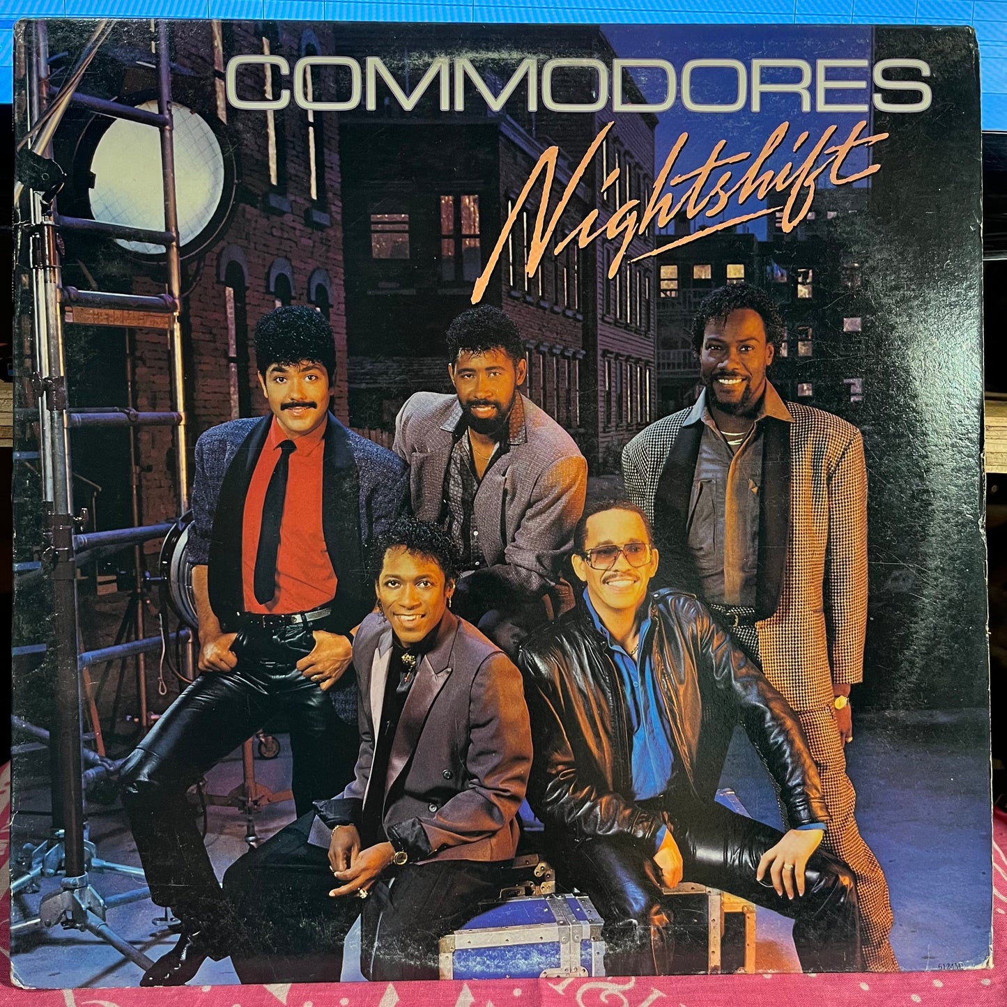 Commodores - Nightshift *CARROLLTON | Near Mint (NM) Very Good Plus (VG+)-