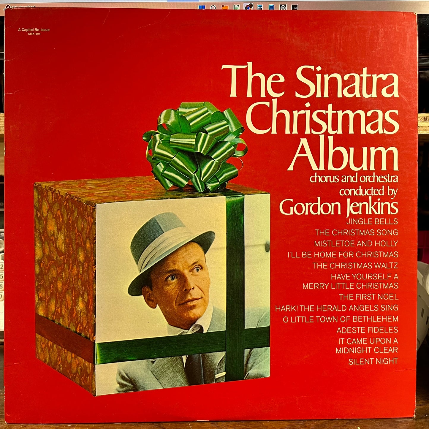 Frank Sinatra - The Sinatra Christmas Album (VINYL) | Near Mint (NM) Near Mint- (NM-)-