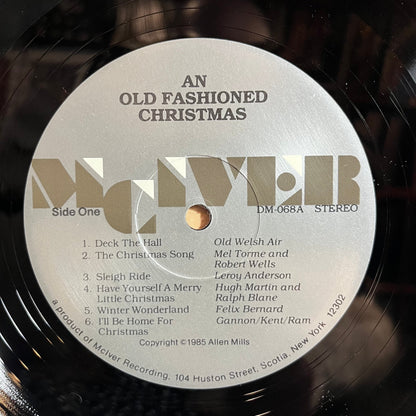 Various - An Old Fashioned Christmas - Proctor's Schenectady (VINYL) | Near Mint (NM or M-)-