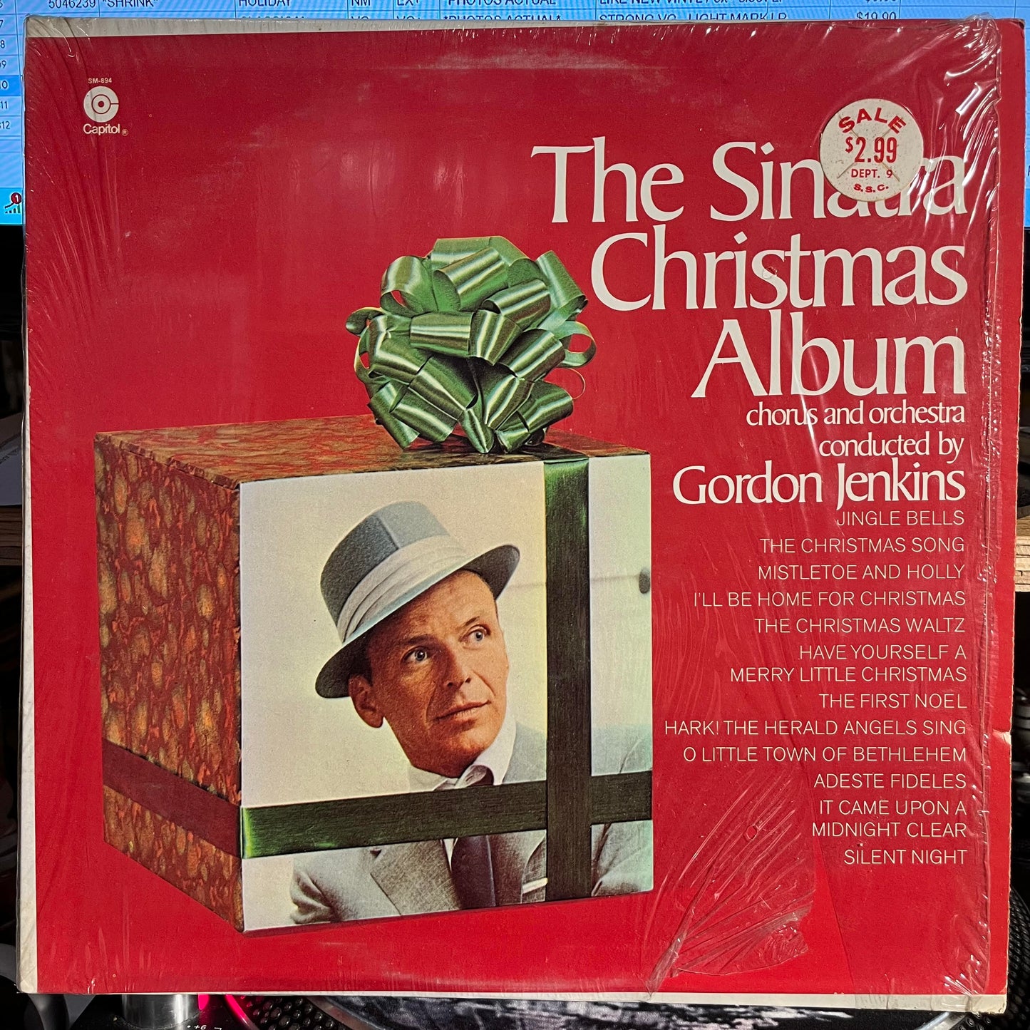 The Sinatra Christmas Album *SHRINK* | Very Good Plus (VG+) Near Mint (NM)-
