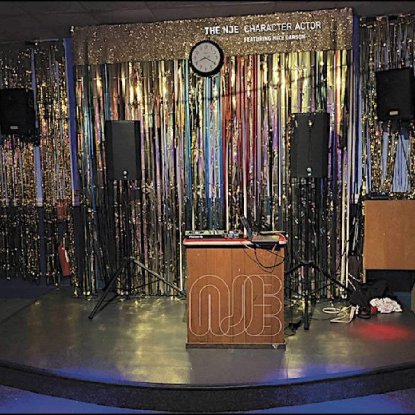 Near Jazz Experience feat. Mike Garson - Character Actor EP (Vinyl) |-