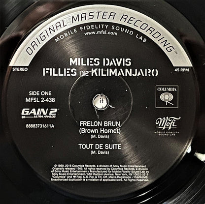 Filles De Kilimanjaro *2023* | Mint (M) Mint (M)-