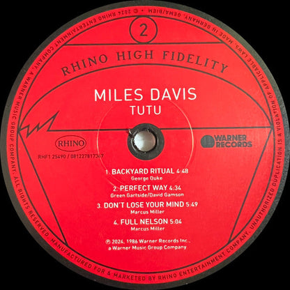 Miles Davis - Tutu (B&M EXCLUSIVE: SPECIAL INSERT) | Mint (M) Mint (M)-
