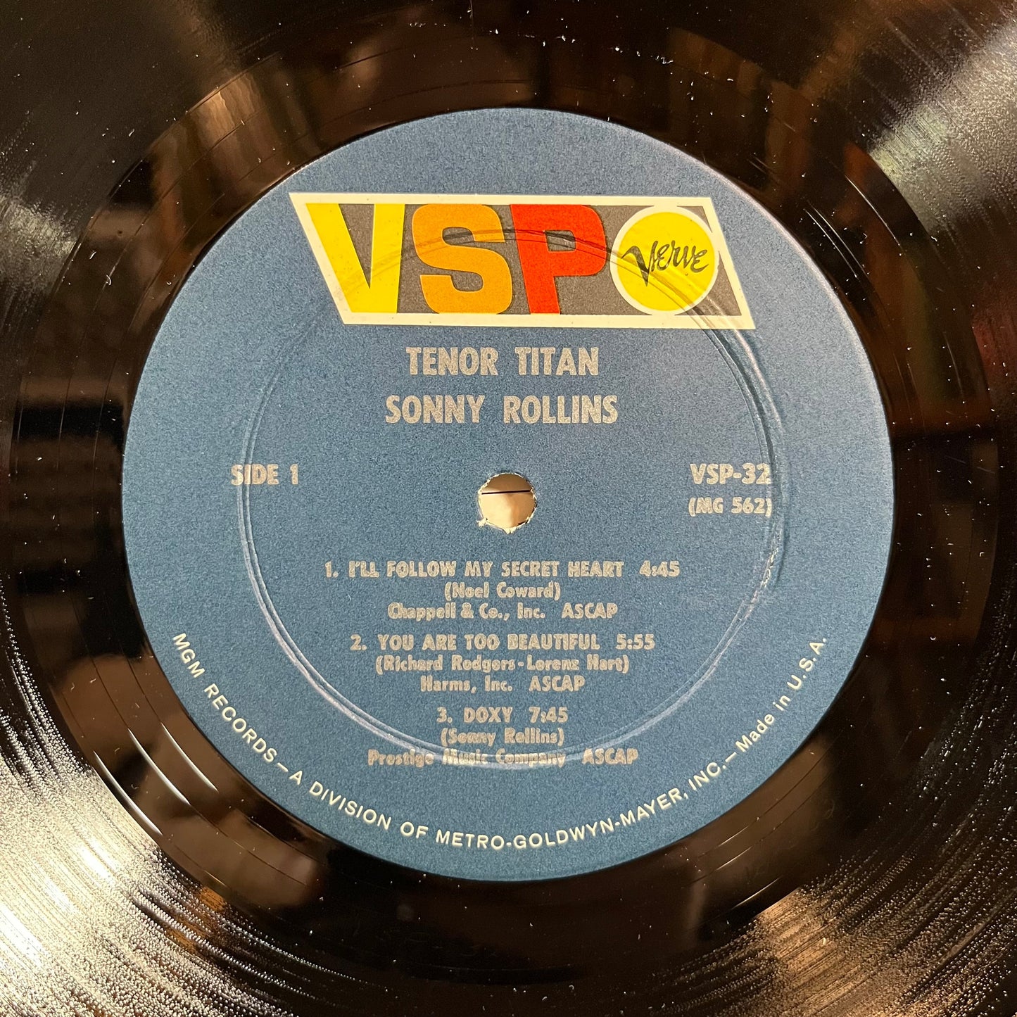 Sonny Rollins - Tenor Titan (VINYL) | Near Mint- (NM-) Near Mint (NM)-