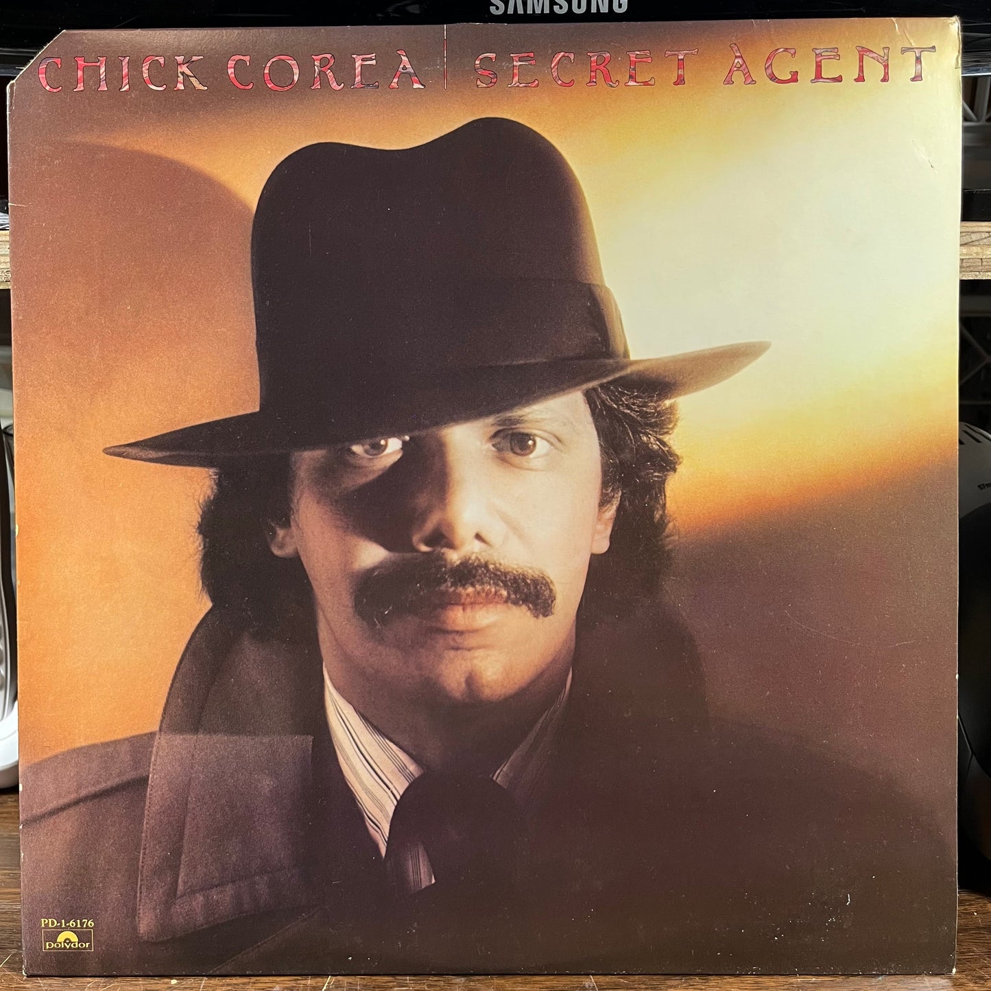 Chick Corea - Secret Agent (VINYL) | Near Mint- (NM-) Excellent+ (EX+)-