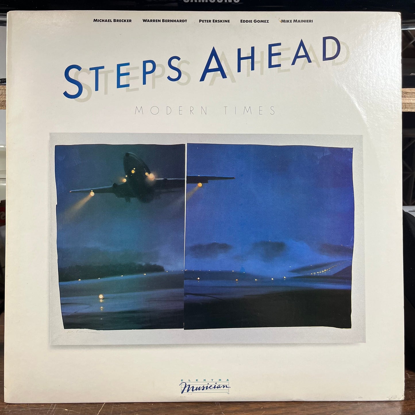 Steps Ahead - Modern Times (LP) | Near Mint (NM) Near Mint (NM)-