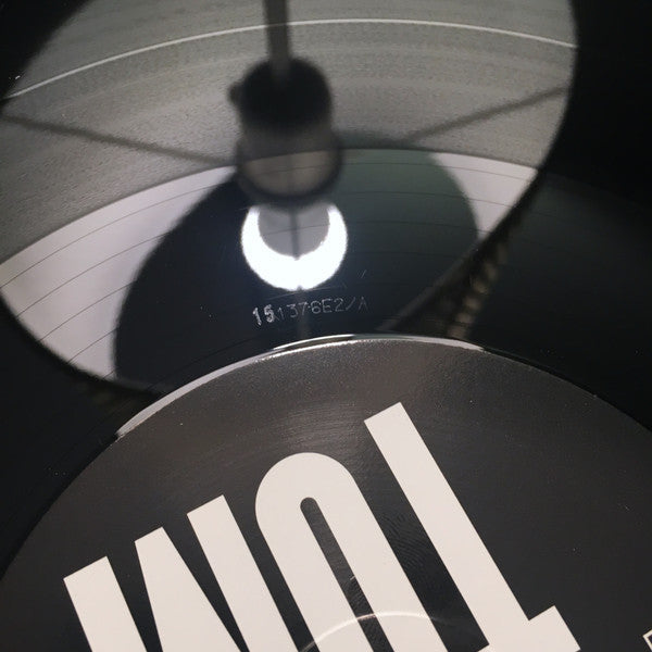 Lo Tom | Mint (M) Mint (M)-