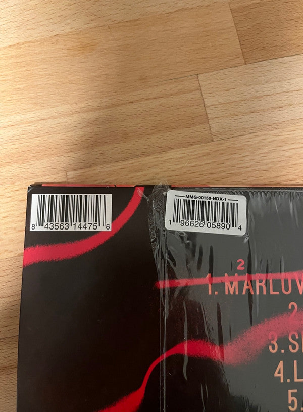 Marlowe 2 | Mint (M) Mint (M)-