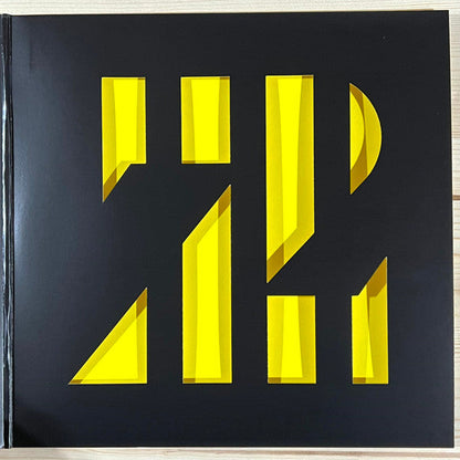 72 Seasons | Mint (M) Mint (M)-