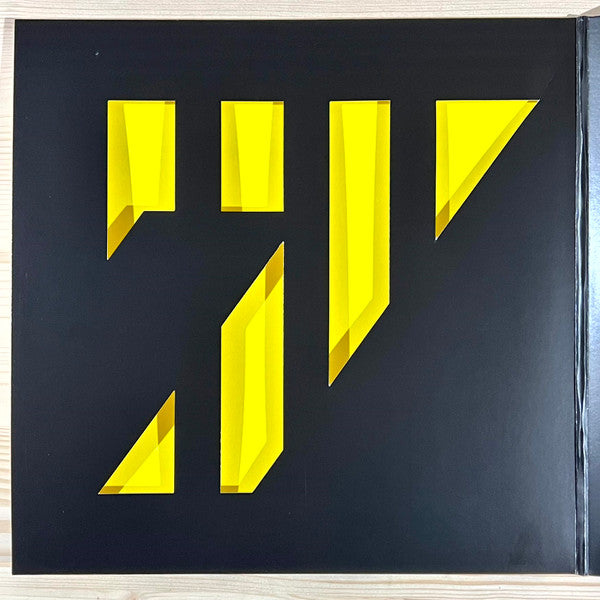 72 Seasons | Mint (M) Mint (M)-
