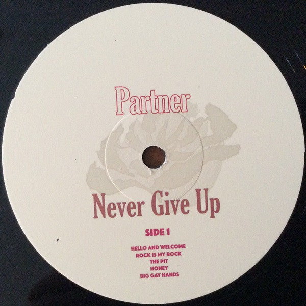 Partner (3) - Never Give Up | Mint (M) Mint (M)-