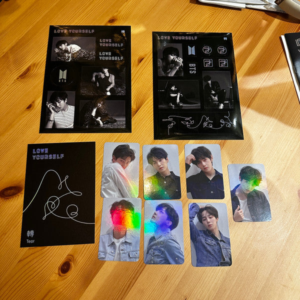 BTS (4) - Love Yourself 轉 'Tear' (WHITE) | Mint (M) Mint (M)-