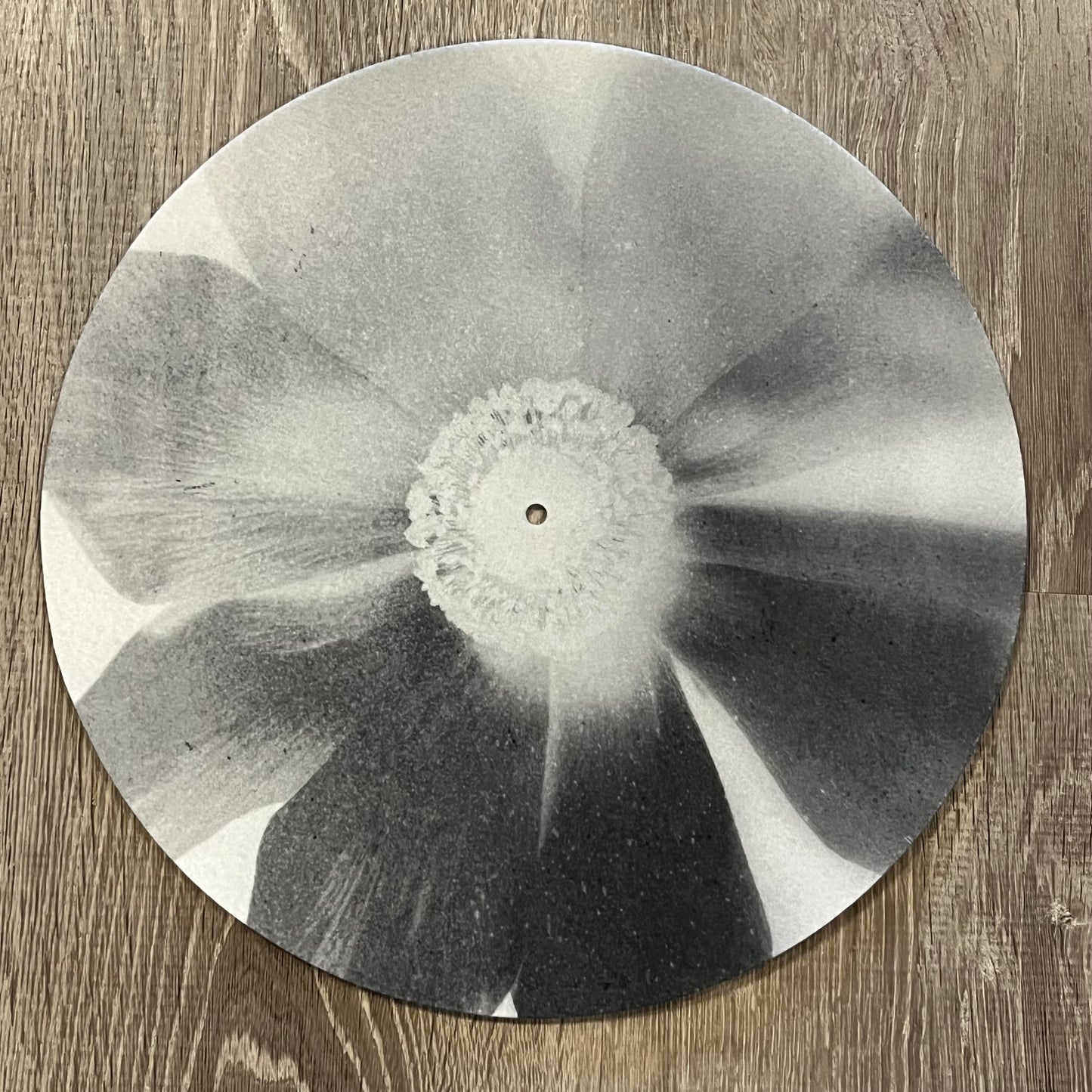 Ariana Grande - Petal (OFFICIAL SLIPMAT) | NEW-