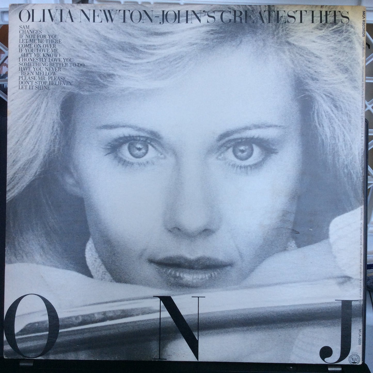 Olivia Newton-John - Olivia Newton-John's Greatest Hits (VINYL) | Excellent+ (EX+) Excellent (EX)--