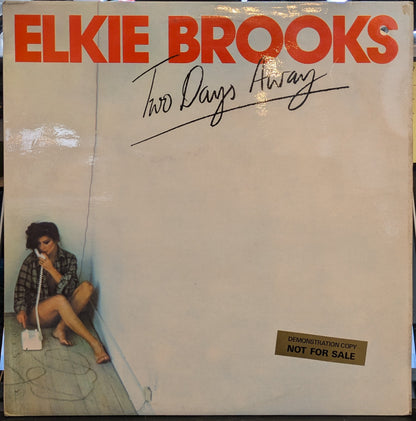 Elkie Brooks - Two Days Away (UK - VINYL) | Near Mint (NM) Near Mint (NM)--