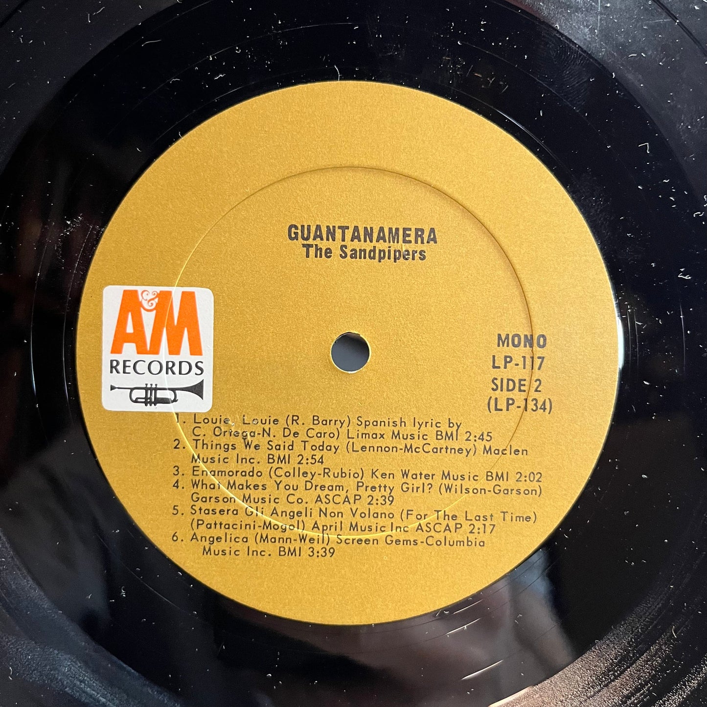 The Sandpipers - Guantanamera (VINYL) | Near Mint (NM) Near Mint (NM)-
