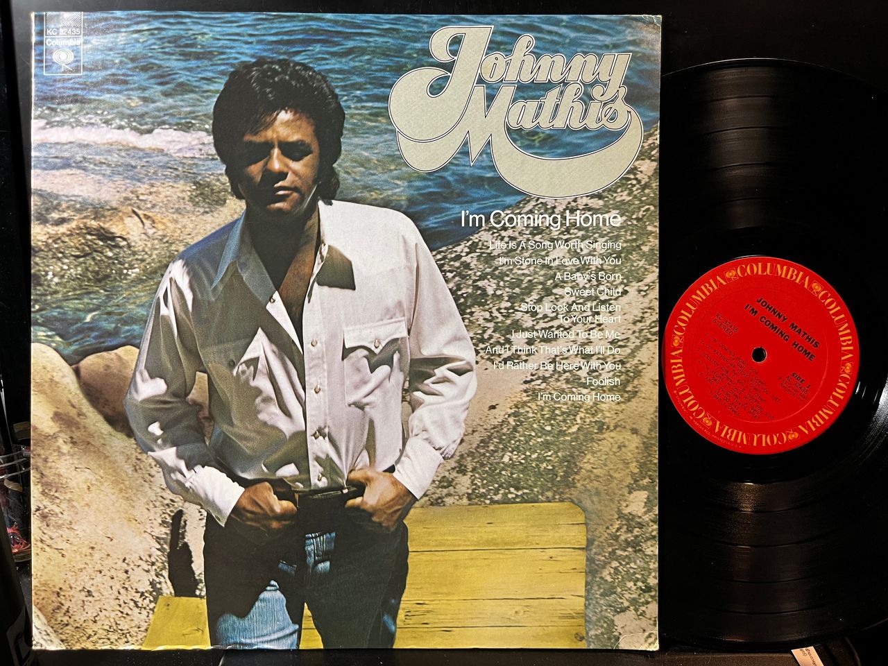 Johnny Mathis - I'm Coming Home (VINYL) | Near Mint (NM) Near Mint (NM)--
