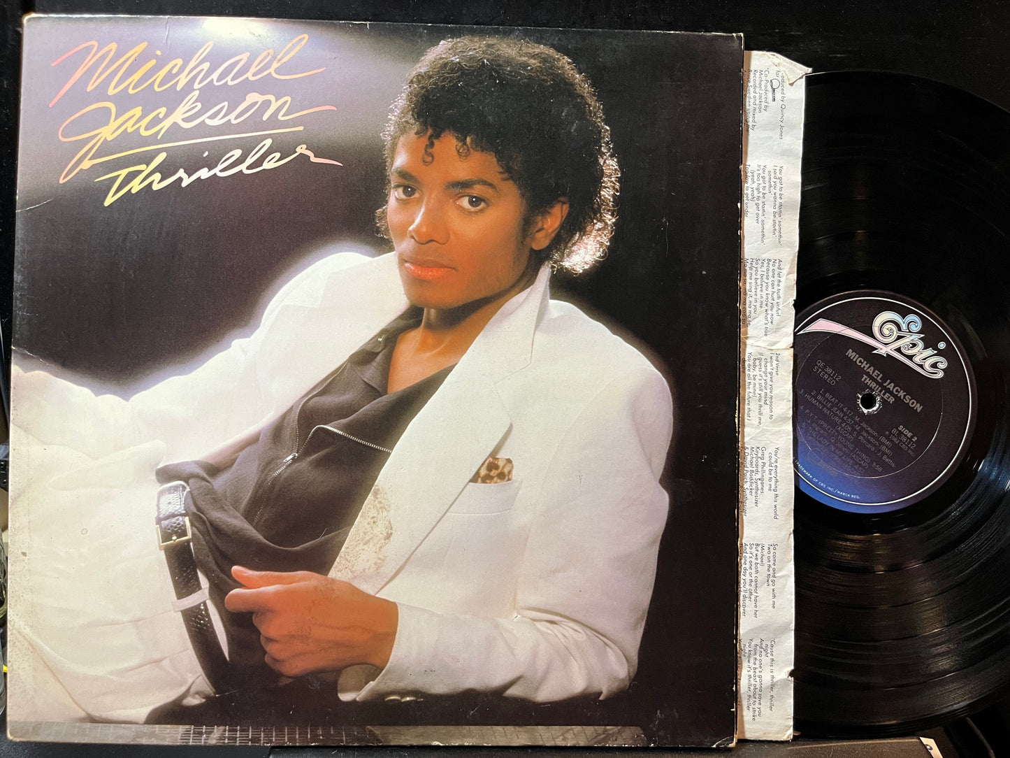 Michael Jackson - Thriller (VINYL LP Epic QE 38112 1982) | USED Very Good Plus (VG+) Very Good Plus (VG+)-