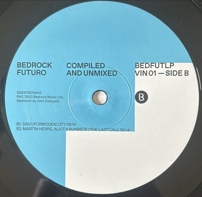 Bedrock Futuro | Mint (M) Mint (M)-