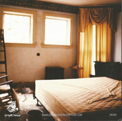 You'll Live - Lost. Forgotten. Abandoned. Buried (HALF CLEAR/HALF ORANGE VINYL 7") | Mint (M) Mint (M)-