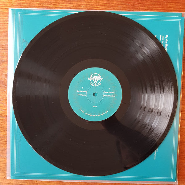 Dwellers Of The Deep | Mint (M) Mint (M)-