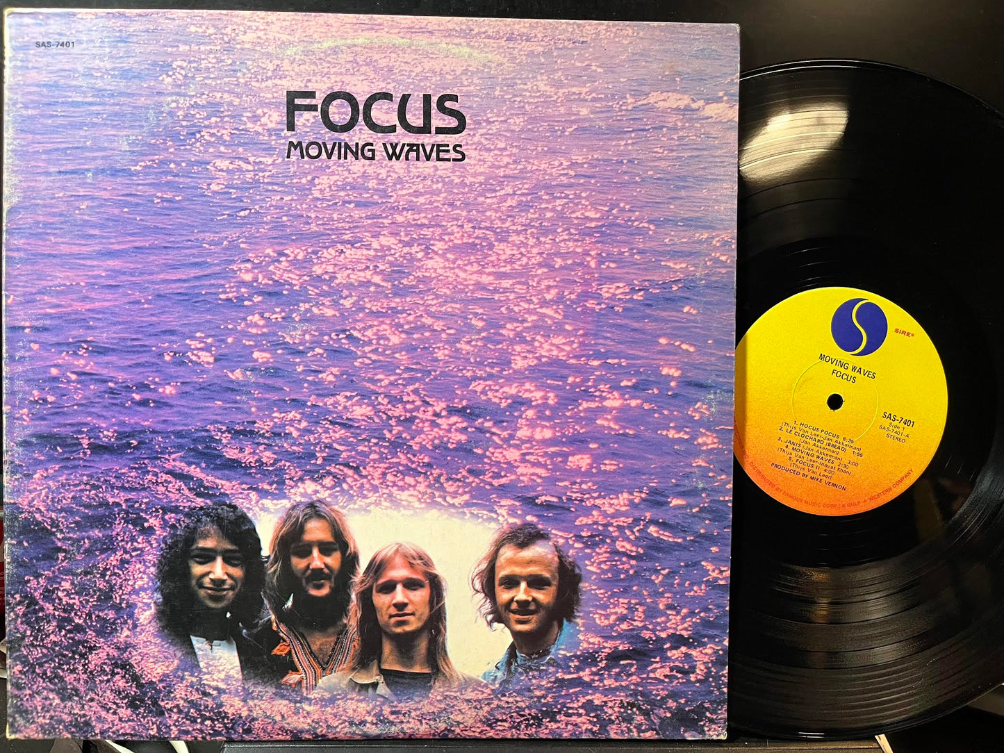 Focus (2) - Moving Waves (VINYL) | Excellent+ (EX+) Excellent (EX)-