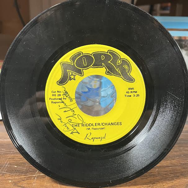 Rapunzel (3) - Mornin' Sunrise / The Riddler/Changes (7" VINYL) | Good Plus (G+) Generic--