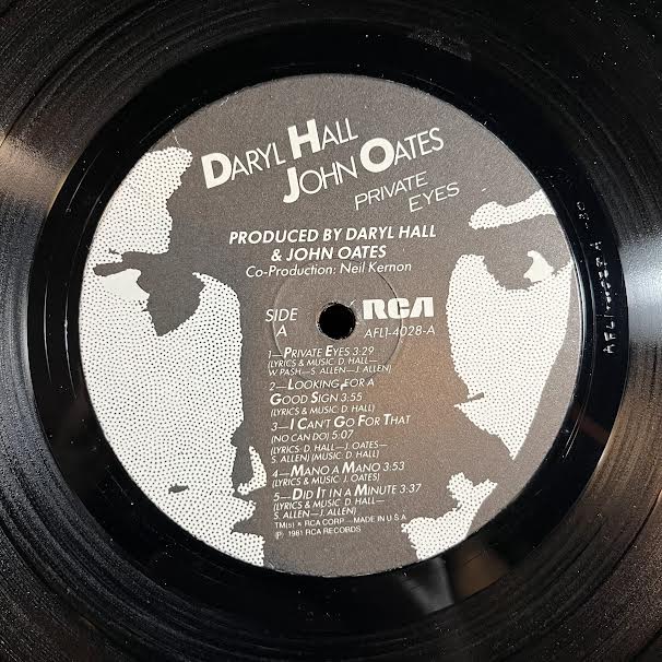 Daryl Hall & John Oates - Private Eyes (VINYL) | Near Mint- (NM-) Very Good Plus (VG+)-