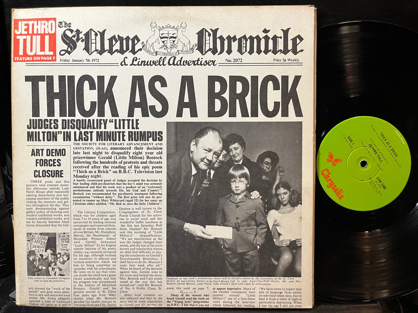 Jethro Tull - Thick As A Brick (VINYL LP CHRYSALIS CHR 1003 1972) | Near Mint (NM or M-) Near Mint (NM)--