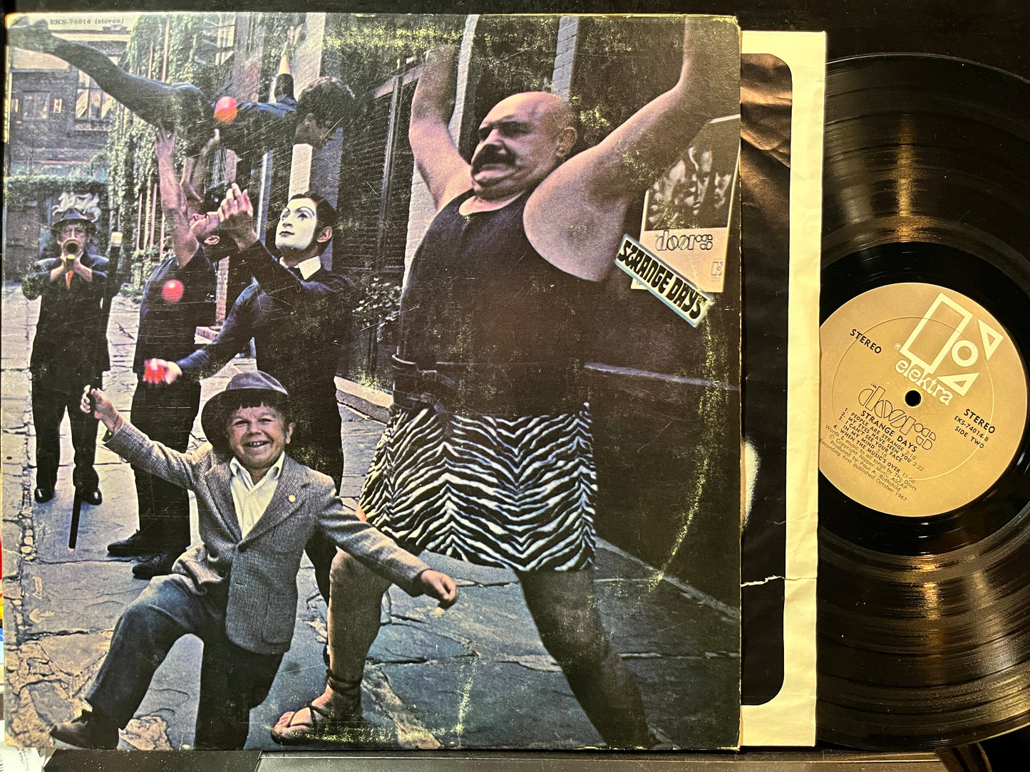 The Doors - Strange Days (VINYL) | Very Good Plus (VG+) Very Good Plus (VG+)--