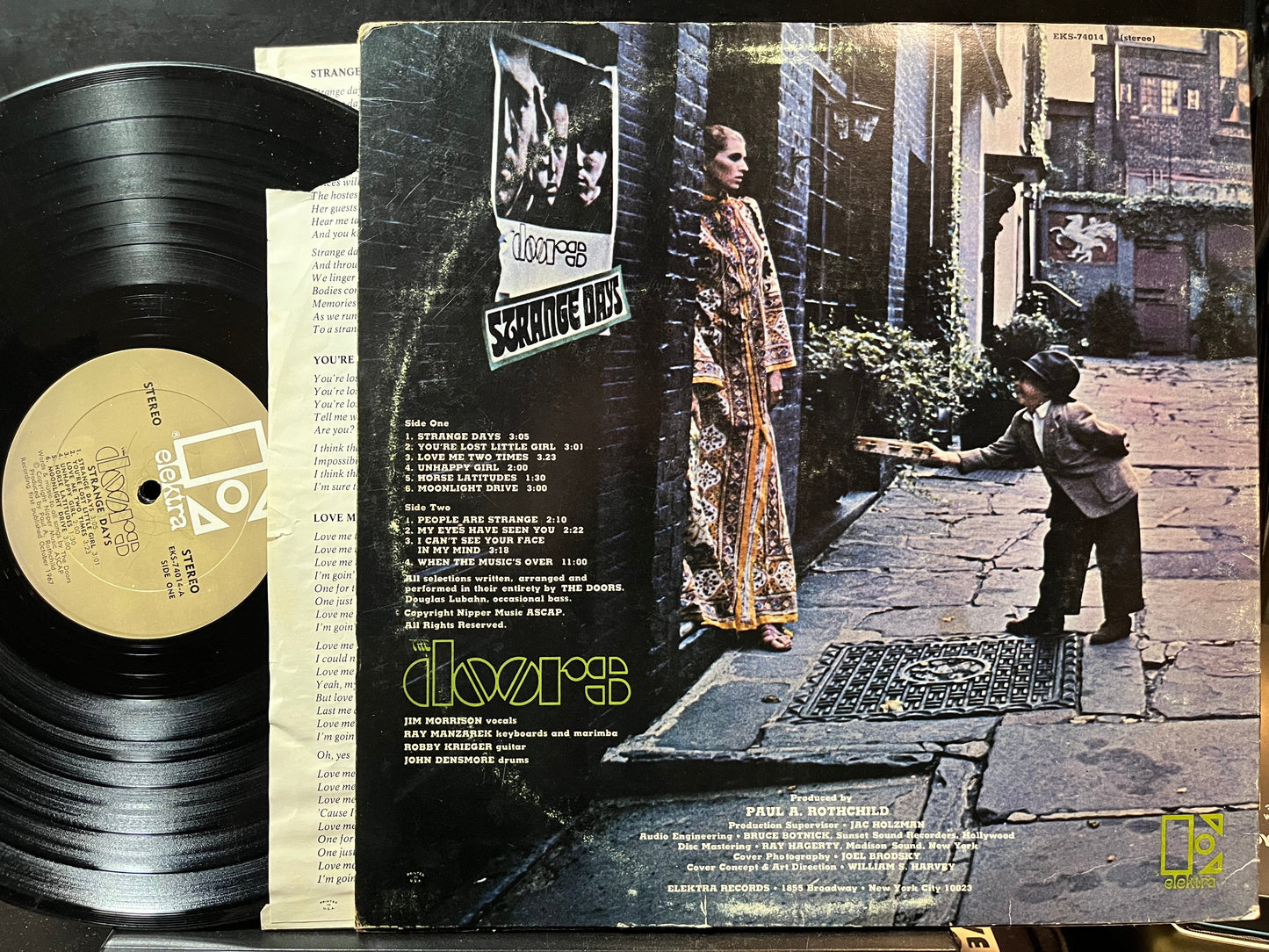 The Doors - Strange Days (VINYL) | Very Good Plus (VG+) Very Good Plus (VG+)--